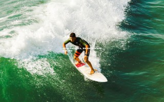 德信app-查洛巴盛赞队友，里斯-詹姆斯每日以身作则树立队长典范