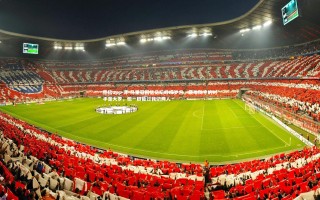 德信app-泽-马里亚回忆足坛峥嵘岁月，最难防守的对手是大罗，他一脚能过我们两人