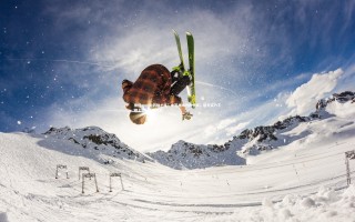 德信app-火药味十足：申花主场对阵恒大，双方实力不相上下，申花对战